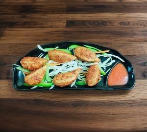 Fry momos [ 8 piece ]