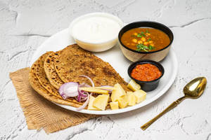 2 Mixed Paratha With Aloo Matar Gravy