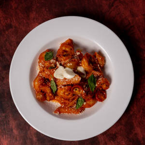 SMOKED PEPPY PENNE PRAWNS