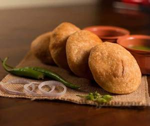 Dal Kachori [1 Piece]
