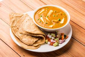 Mixed veg masala with 2 paratha