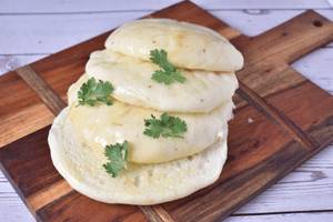 Kulcha bread