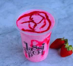 Strawberry lassi