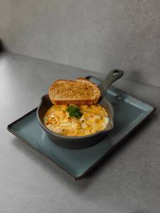 Peri Peri Mac & Cheese
