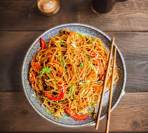 Veg Hakka Noodles