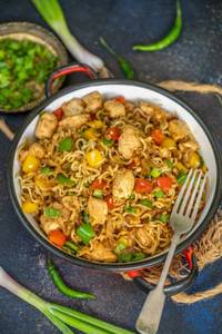 Chicken Maggi ( Crispy Chicken Maggie)