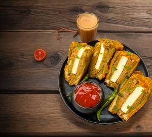 Paneer bread pakora