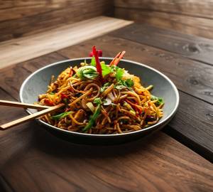 Chilly garlic noodles