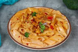 Mixed Sauce Cheese Pasta