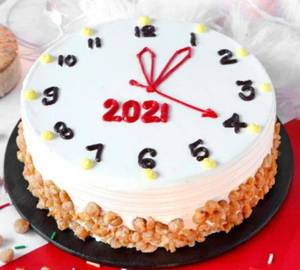 New year midnight vanilla cake