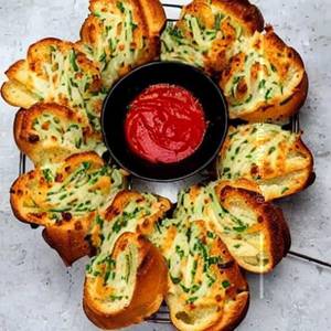 Pull Apart Garlic Bread