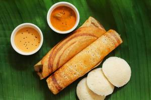 Brijwasi Special Aloo Dosa With Idli Sambar [2 Pieces]