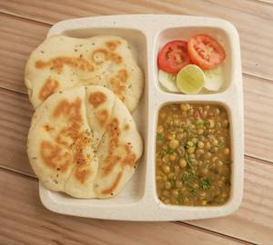 Matar Kulcha