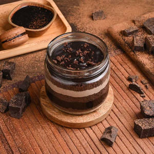 Chocolate Jar Cake