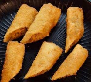 Paneer Spring Roll (3Pcs)