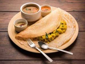 Aloo Paneer Dosa