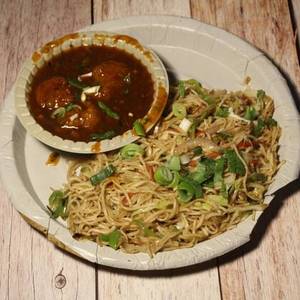 Chowmein + Chilli Chicken