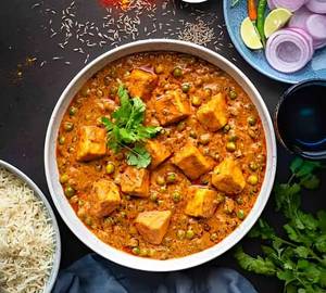 Matar paneer