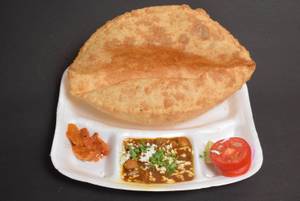 Chole Bhature [2 Bhature]