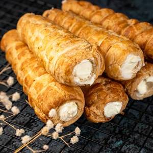 Vanilla Cream Roll
