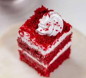 Eggless Red Velvet Pastry