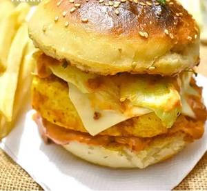 Konjee Paneer Burger