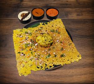 Onion Rava Masala Dosa