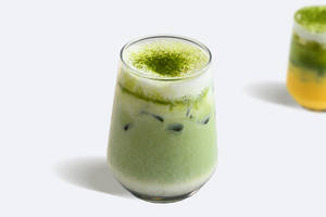 Vanilla Matcha Latte (Iced)