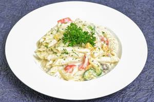 Veg Alfredo Pasta (Creamy White)