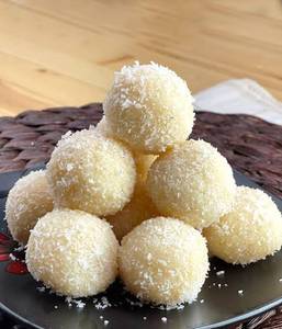 Mawa Coconut Laddu