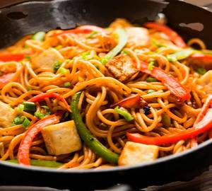 Paneer Hakka Noodles