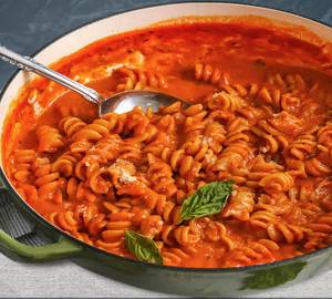 Red sauce pasta