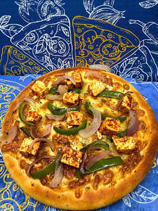 Paneer Tikka Pizza