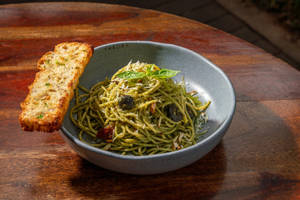 Basil Aglio Olio Spaghetti