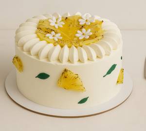 Golden Pineapple Paradise