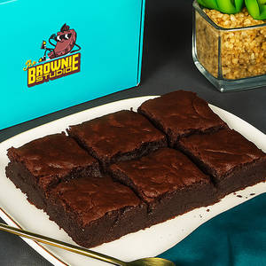 Mini Eggless Classic Brownie Box