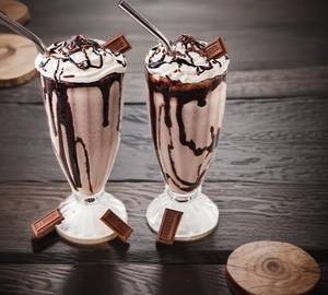 Kitkat milkshake