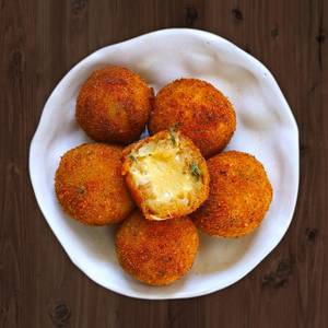 Chicken cheese balls (6 pcs)