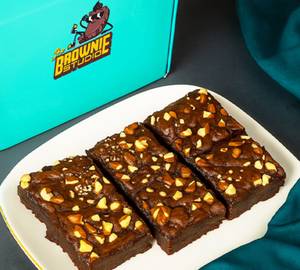 Mini Eggless Nutty Brownie Box