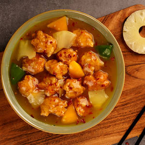 Sweet And Spicy Pineapple Chicken (12 Pcs)