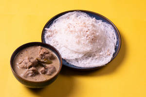 4 Idiyappam + 3 Pc. Chicken Stew