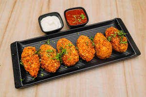 Veg Crunchy Momos [6 PC}