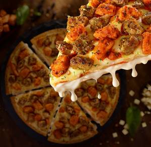 Spiced Double Chicken Pizza