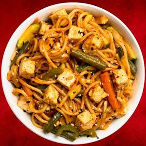 Veg Paneer Singapuri Noodles