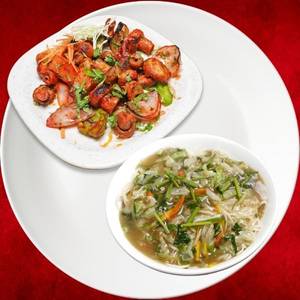 Veg Chilly Garlic (With Gravy) Noodles (700 Gms)