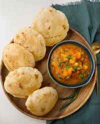 10 Poori With Aloo Sabji