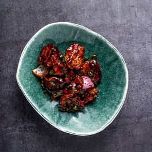 Kolkata Style Chilli Fish (dry) (10 Pcs)