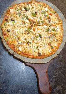11 FLOWERS’ SPECIAL FAMILY PIZZA
