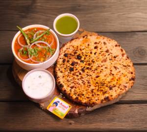 1 Bfi Paneer Kulcha With Chole