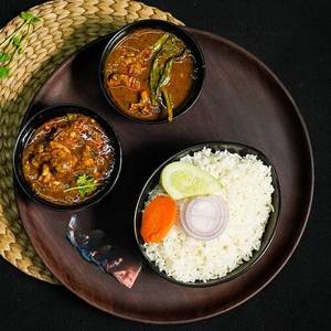 Plain Rice With Chicken Bamboo Shoot And Chicken Herb